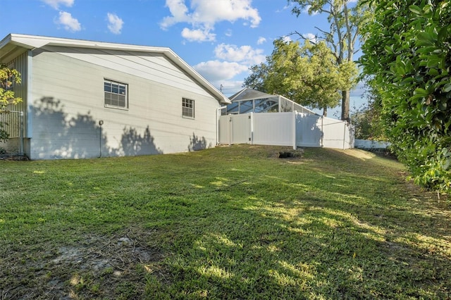 view of yard featuring fence