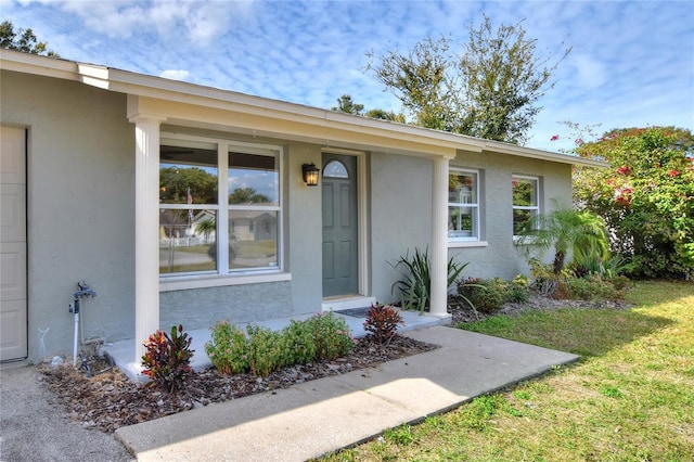 13032 Cumberland Dr, Largo, FL 33773 - entrance to property with stucco siding