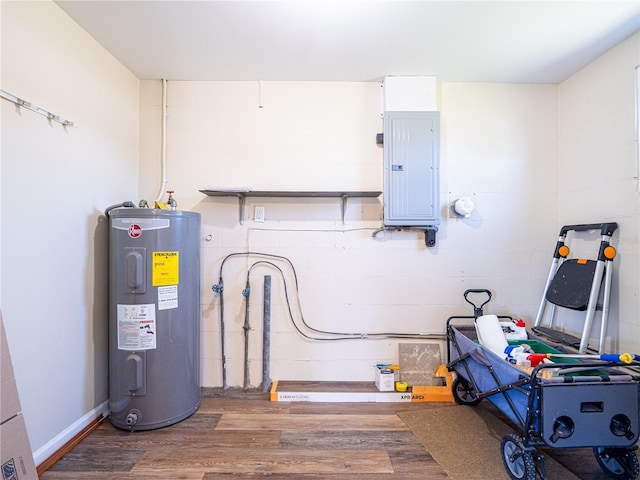 4830 Melody Ln, Lakeland, FL 33805 - utilities featuring water heater and electric panel
