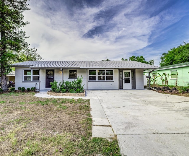 607 Young Pl, Lakeland, FL 33803 - photo 1