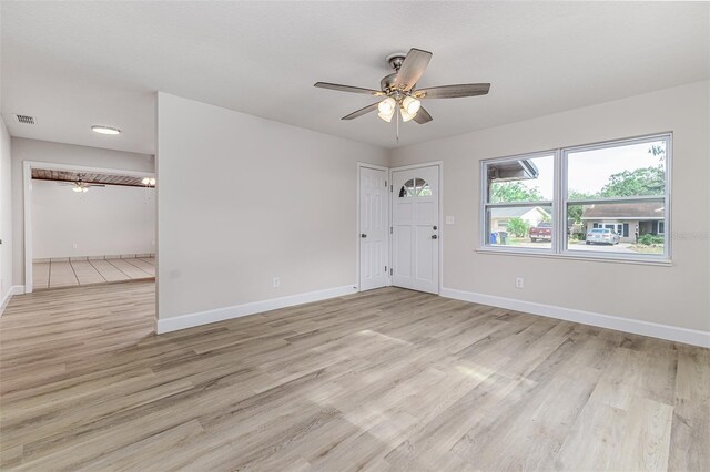 607 Young Pl, Lakeland, FL 33803 - photo 2