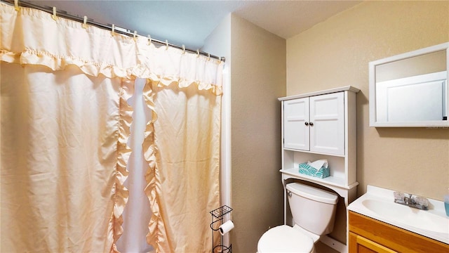 410 Orange St, Bradley, FL 33835 - bathroom with a shower with curtain, vanity, and toilet
