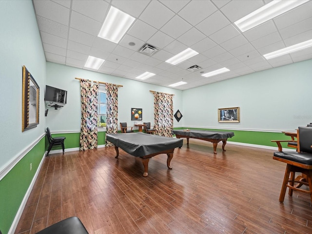 rec room featuring visible vents, wood finished floors, pool table, and baseboards