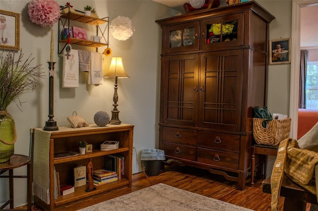 3233 Gardner Rd, Lakeland, FL 33810 - sitting room with dark wood-style flooring