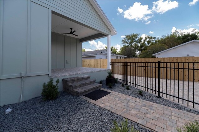 527 W Park St, Lakeland, FL 33803 - view of patio / terrace with ceiling fan