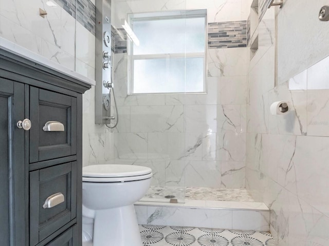 502 Duchess Dr, Lakeland, FL 33803 - full bath with toilet and a tile shower