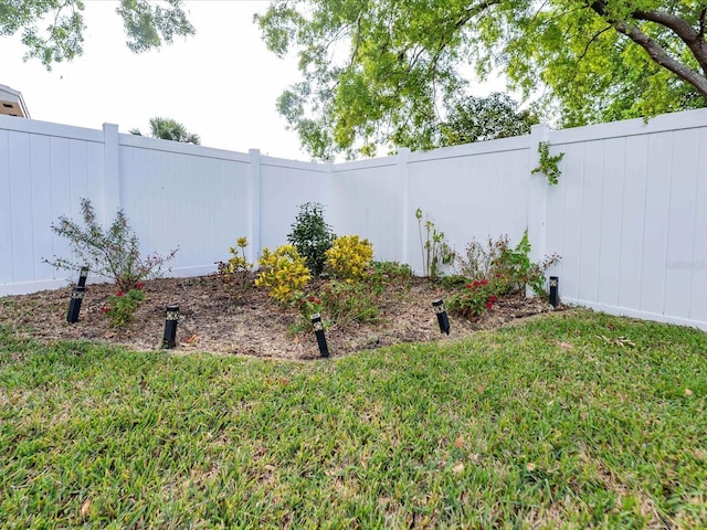 502 Duchess Dr, Lakeland, FL 33803 - view of yard with a fenced backyard