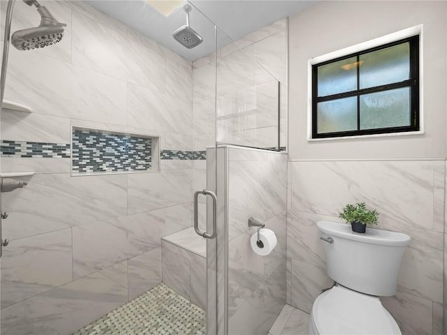 3002 Helms Dr, Auburndale, FL 33823 - full bath featuring toilet and a shower stall