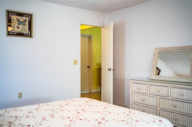 4976 Pleasant Hollow Trl, Lakeland, FL 33811 - bedroom featuring a textured ceiling