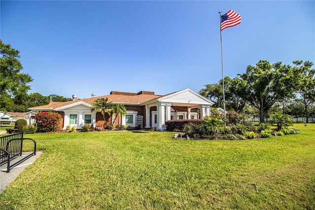 4976 Pleasant Hollow Trl, Lakeland, FL 33811 - view of front of home featuring a front lawn