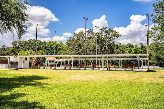 4976 Pleasant Hollow Trl, Lakeland, FL 33811 - surrounding community with a yard