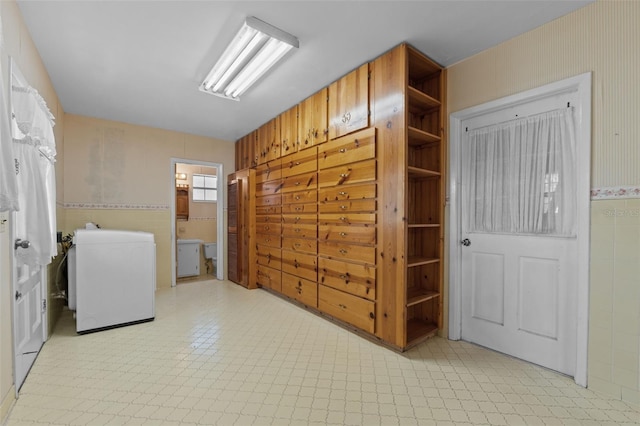 3441 Sherertz Rd, Lakeland, FL 33810 - laundry room featuring washer / dryer