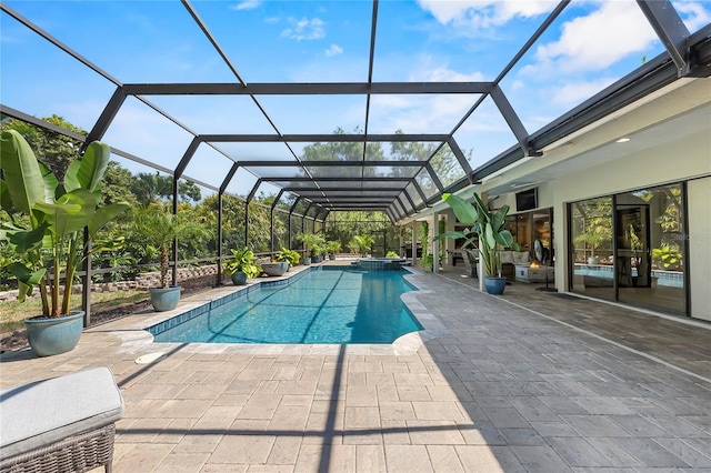 7313 Crape Myrtle Way, Sarasota, FL 34241 - view of pool with a patio, a pool with connected hot tub, and a lanai