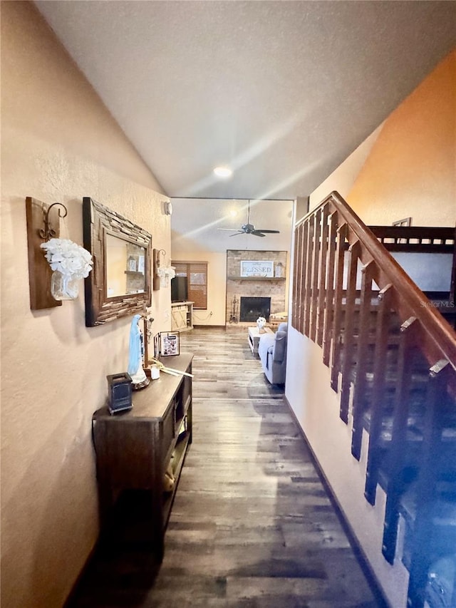 5619 Antler Trl, Lakeland, FL 33811 - hallway with wood finished floors and lofted ceiling