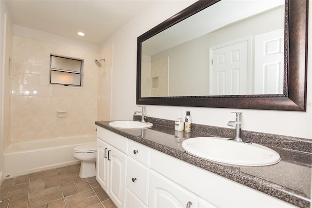 4008 S Carlisle Rd, Lakeland, FL 33813 - full bath with double vanity, shower / bathtub combination, and recessed lighting