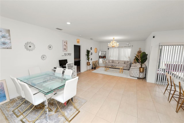 2039 Rosewood Cir, Lakeland, FL 33810 - dining space featuring a chandelier