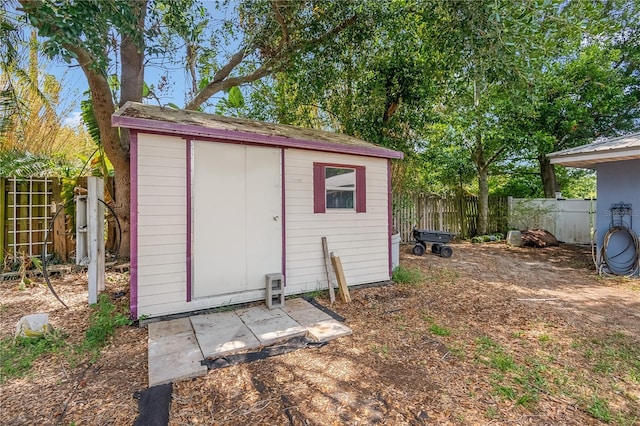 120 Bolender Rd, Auburndale, FL 33823 - view of shed with a fenced backyard