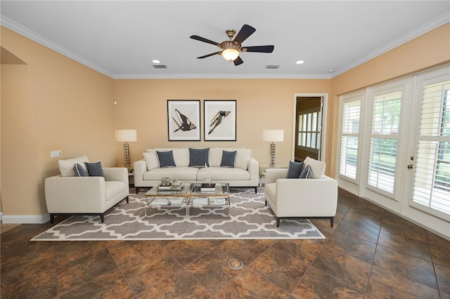 living area featuring ornamental molding, ceiling fan, baseboards, and recessed lighting