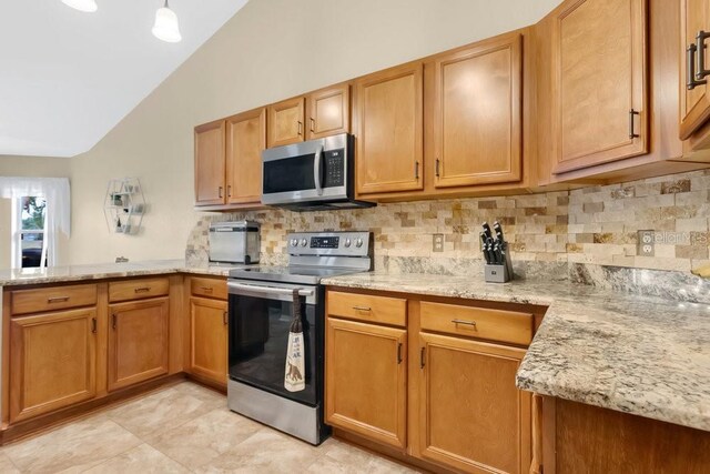 1837 Farrington Dr, Lakeland, FL 33809 - photo 15