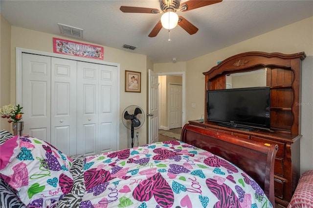 1105 Watersedge Dr, Lakeland, FL 33801 - bedroom featuring a closet and a ceiling fan