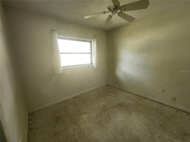 220 Pinehurst Dr, Auburndale, FL 33823 - spare room with baseboards and a ceiling fan