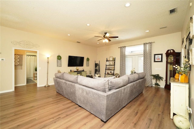 8760 Plantation Ridge Blvd, Lakeland, FL 33809 - living area with light wood-style floors, a ceiling fan, recessed lighting, and baseboards