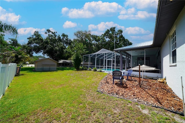 8760 Plantation Ridge Blvd, Lakeland, FL 33809 - view of yard with a sunroom and an outdoor pool