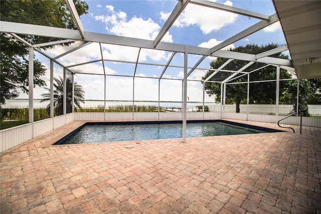 1328 Edgewater Beach Dr, Lakeland, FL 33805 - outdoor pool featuring glass enclosure and a patio area