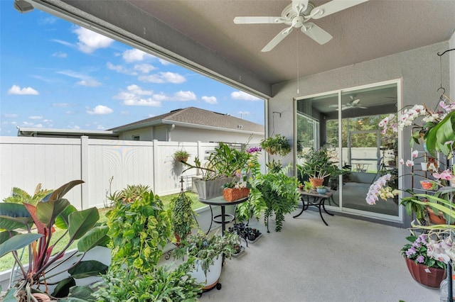 280 Pershing St, Bartow, FL 33830 - balcony with a ceiling fan and a patio