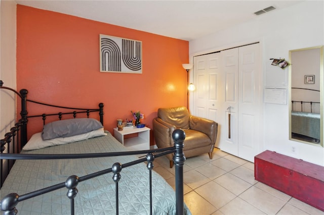 790 Chelsea Way, Lake Wales, FL 33853 - bedroom with a closet and light tile patterned flooring
