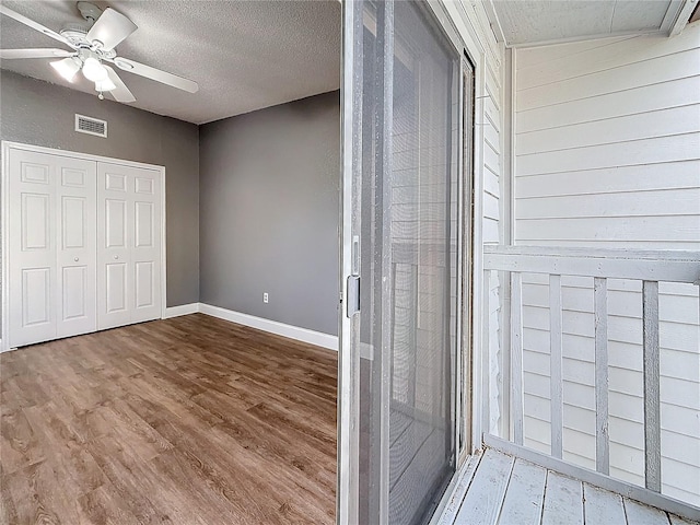 6350 92nd Pl N Unit 2206, Pinellas Park, FL 33782 - balcony featuring a ceiling fan