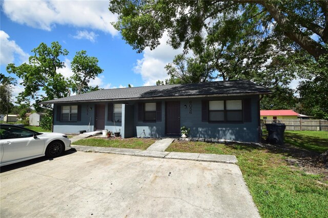 6054-6066 Hilltop Ln W, Lakeland, FL 33809 - view of front of home