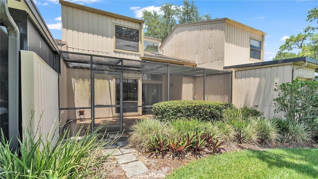 30 Aspen Dr Unit 30, Haines City, FL 33844 - view of rear view of house