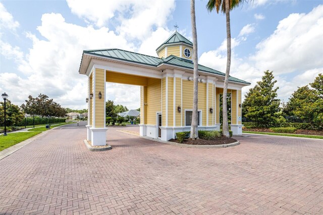 3136 Langdon Ln, Winter Haven, FL 33884 - view of property with curved driveway