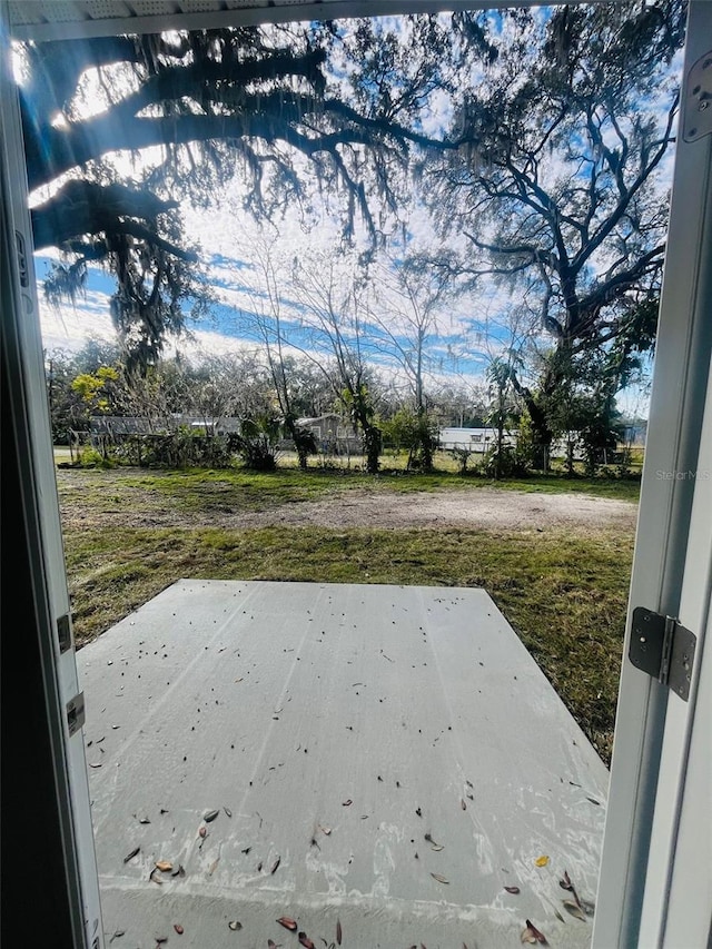 1329 Tom Watson Rd, Lakeland, FL 33801 - view of patio / terrace