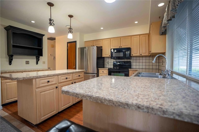 1920 Indian Trails Ct, Lakeland, FL 33813 - kitchen featuring black appliances, a sink, open shelves, backsplash, and dark wood finished floors