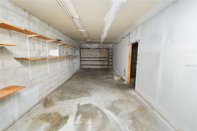 5425 Lewellyn Rd, Lakeland, FL 33810 - basement with a garage