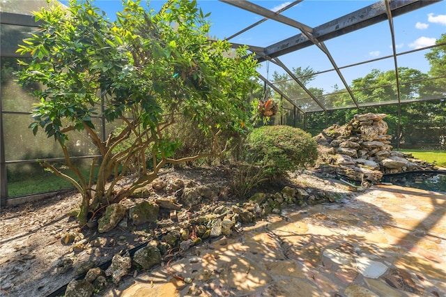 5425 Lewellyn Rd, Lakeland, FL 33810 - view of yard with glass enclosure