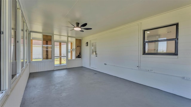 6543 Tula Ln, Lakeland, FL 33809 - unfurnished sunroom with a ceiling fan