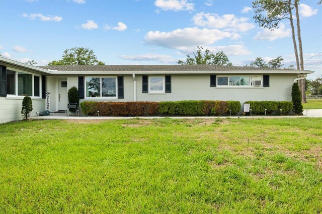 3810 Harrelson Rd, Lakeland, FL 33810 - single story home featuring a front yard