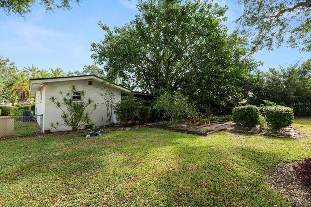 509 Rob Roy St, Lakeland, FL 33813 - view of yard with central AC