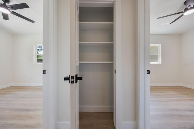 3813 Surrey Dr, Orlando, FL 32812 - view of closet