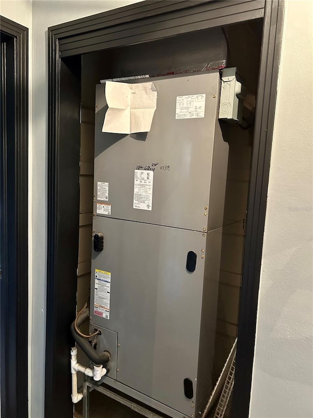 103 Inglis Way, Wauchula, FL 33873 - utility room with heating unit