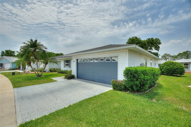 3618 Highland Fairways Blvd, Lakeland, FL 33810 - ranch-style home featuring concrete driveway, an attached garage, and a front yard