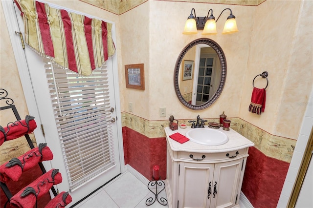 2936 Grasslands Dr, Lakeland, FL 33803 - bathroom featuring vanity and tile patterned floors