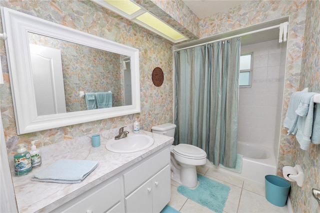 2936 Grasslands Dr, Lakeland, FL 33803 - full bath featuring vanity, toilet, tile patterned flooring, and shower / tub combo