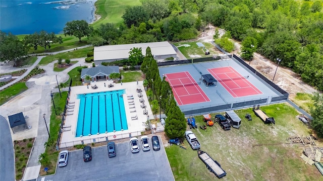1003 Clearpointe Way, Lakeland, FL 33813 - aerial view of a pool area and a large body of water