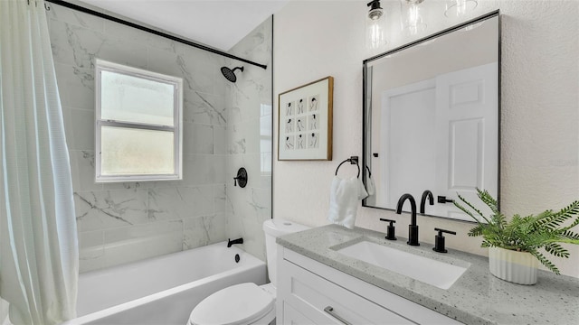 5458 Oakford Dr, Lakeland, FL 33812 - full bath featuring vanity, shower / tub combo with curtain, and toilet