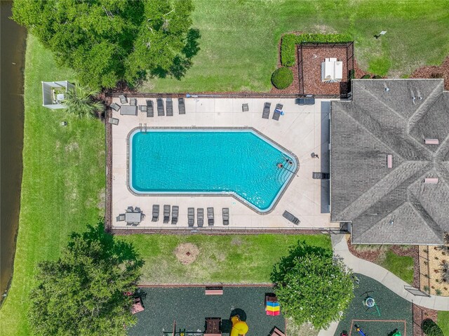 1547 Cordgrass Way, Lakeland, FL 33813 - bird's eye view of a pool area