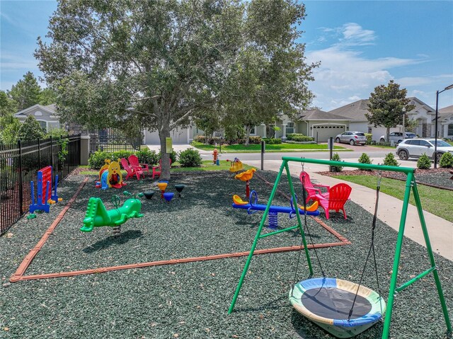 1547 Cordgrass Way, Lakeland, FL 33813 - surrounding community with a residential view